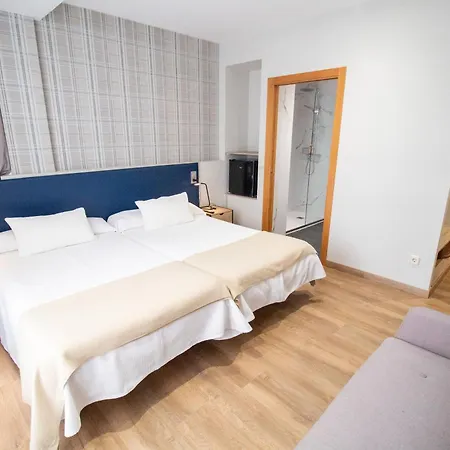 Montero Hotel *
